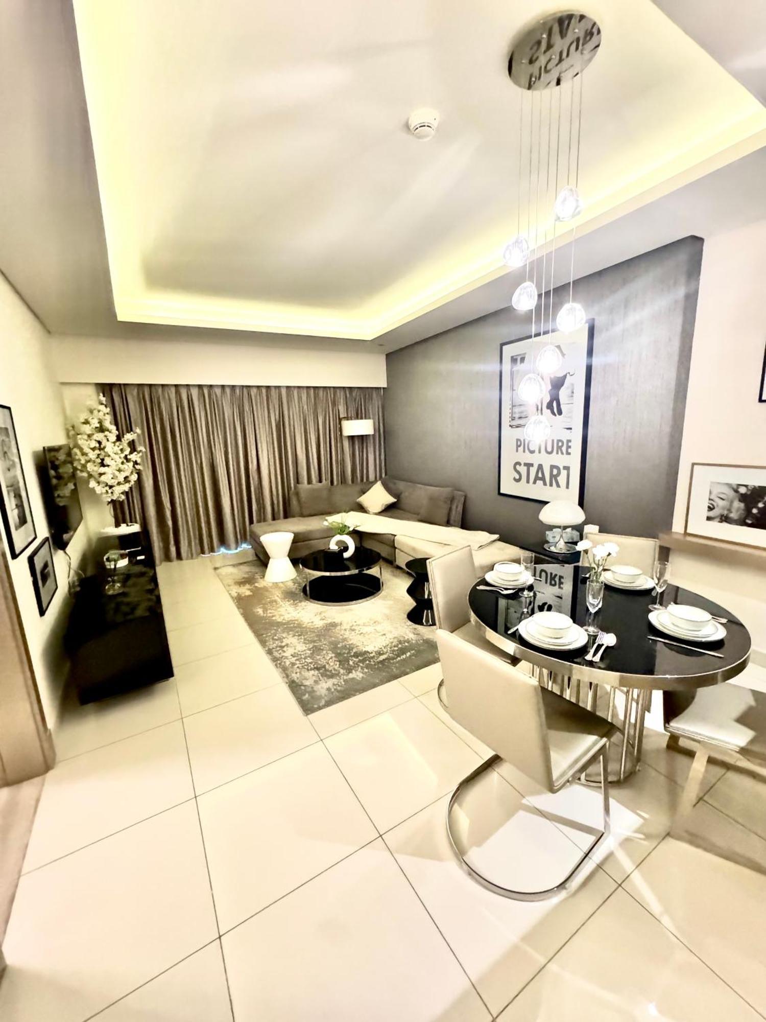 अपार्टमेंट Luxury 1br - 5 Min Drive To Mall-5 Star Facilities *
