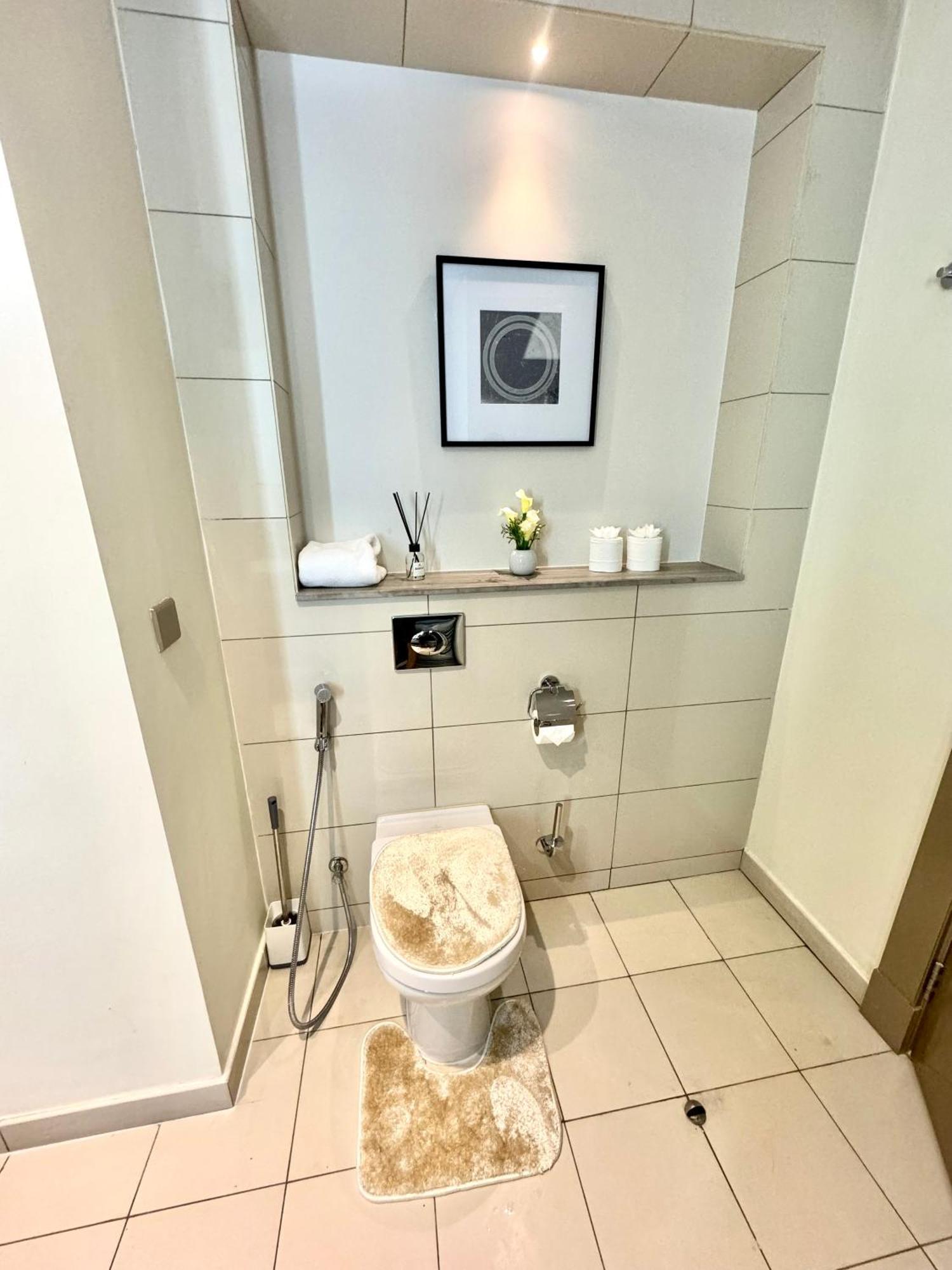 अपार्टमेंट Luxury 1br - 5 Min Drive To Mall-5 Star Facilities *